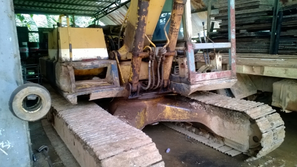 PC120-3 รถดี ใช้งานดี ช่วงล่างสวย เฟมสวย บอด๊้รอบคันไม่สวย