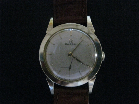 โอเมก้า ไขลาน โกลด์ฟิลด์ทั้งเรื่อน สวยๆบาง เดิมทุกชิน เดินดีมากๆ ราคาไม่แพงครับ