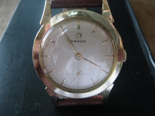 โอเมก้า ไขลาน โกลด์ฟิลด์ทั้งเรื่อน สวยๆบาง เดิมทุกชิน เดินดีมากๆ ราคาไม่แพงครับ