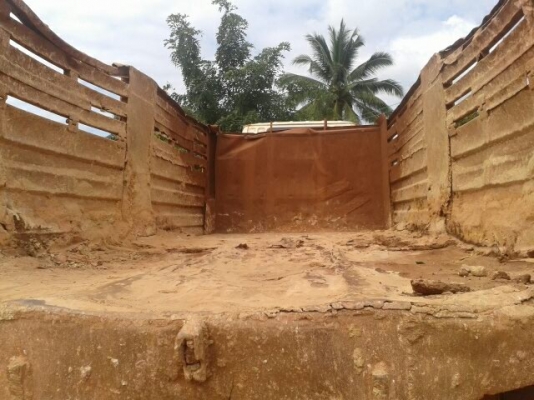 ขายด่วนไอ้หลงสองเพลาดั้ม สิบสปีด  FN527MTD1325 เพลาบุ๋มขายตามสภาพราคาแบบนี้หายากรีบหน่อยครับโทร0801515451