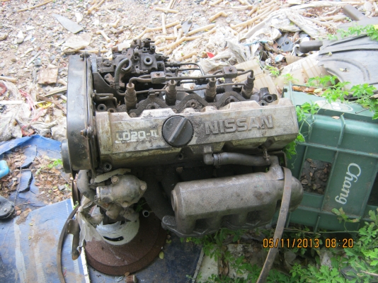 ขายเครื่องนิสสันld20สองเครื่ิองราคาถูก