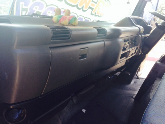 6ล้อNPR 130เทอร์โบ ยาว5เมตร จัดได้600000ครับปี48 ถ้าต้อการกระบะคาโก้ได้นะครับ 6ล้อNPR 130เทอร์โบ ยาว5เมตร จัดได้600000ครับปี48 ถ้าต้อการกระบะคาโก้ได้นะครับ