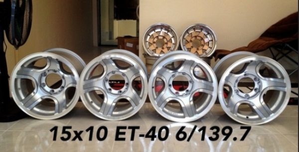 ขายล้อ Interspeed Japan ขอบ 15x10 ออฟ-40 ใส่ 6 รูกระบะ ก้านสุดแอ่น ลึก 6 นิ้ว