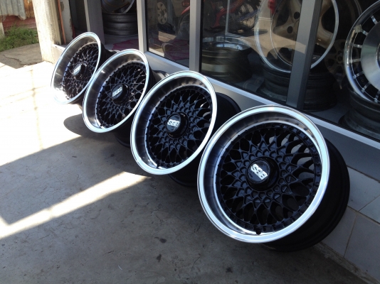 ขายล้อ BBS ขอบ 15x7 ET0 6/139.7 สีดำขอบเงา หล่อดูคลาสิคเลยครับ ขายล้อ BBS ขอบ 15x7 ET0 6/139.7 สีดำขอบเงา หล่อดูคลาสิคเลยครับ