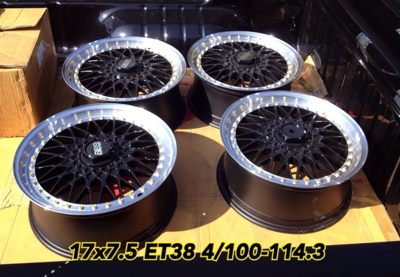 ขายล้อ BBS ขอบ 17x7.5 ET38 4/100-114.3 สีดำขอบเงา หมุดทอง สวยมากครับ