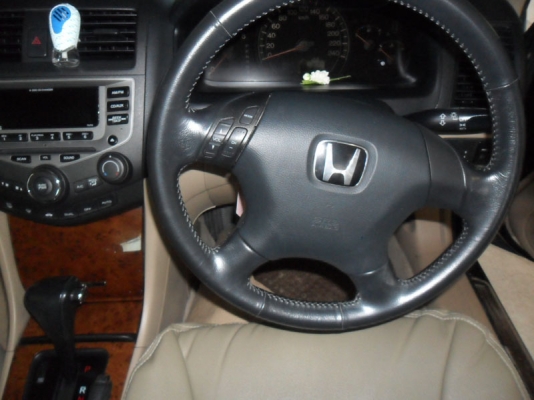 Honda Accord ปี 2005 มือเดียว ไม่เฉียวไม่ชน ภายในเงียบ Honda Accord ปี 2005 มือเดียว ไม่เฉียวไม่ชน ภายในเงียบ