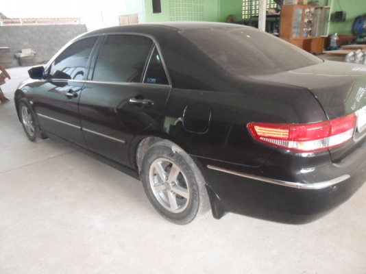 Honda Accord ปี 2005 มือเดียว ไม่เฉียวไม่ชน ภายในเงียบ Honda Accord ปี 2005 มือเดียว ไม่เฉียวไม่ชน ภายในเงียบ