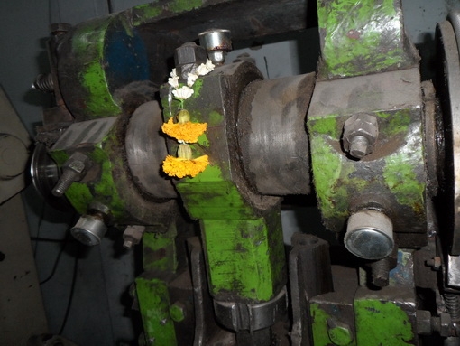 ขายครับขายเครื่องป๊ำเบอร์ 1 (35ตัน) โครงสร้างผลิตจากเหล็กเหนียวทั้งตัว