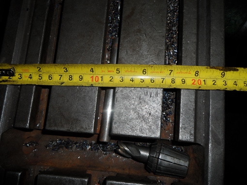 ขายครับขายเครื่องมิลลิ่ง m2 round tower ไต้หวัน อุปกรณ์ยกชุด พร้อมใช้ 45000 บาท ช่างเอก 0814583376 , 029945332