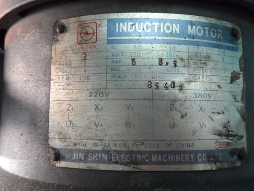 ขายครับขายเครื่องมิลลิ่ง m2 ยี่ห้อ johnford ไต้หวัน สภาพสวย พร้อมใช้ 75000 บาท ช่างเอก 0814583376 , 0299445332