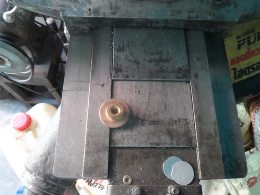 ขายครับขายเครื่องมิลลิ่ง m2 ยี่ห้อ johnford ไต้หวัน สภาพสวย พร้อมใช้ 75000 บาท ช่างเอก 0814583376 , 0299445332