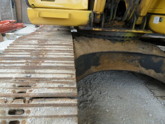 Komatsu PC200-7 ใบแจ้งจำหน่าย สภาพปานกลาง 10000 ชม. มี 3 คัน ราคาเหมา 5000000 บาท Komatsu PC200-7 ใบแจ้งจำหน่าย สภาพปานกลาง 10000 ชม. มี 3 คัน ราคาเหมา 5000000 บาท