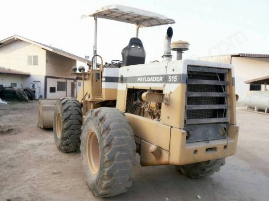 รถตักล้อยาง ยี่ห้อ KOMATSU รุ่น 515-2 รถตักล้อยาง ยี่ห้อ KOMATSU รุ่น 515-2