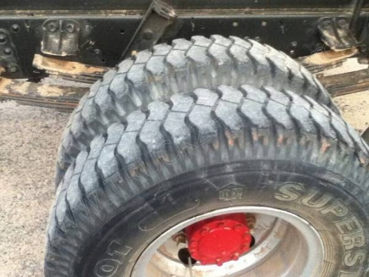 รถบรรทุก 6 ล้อดั๊มพ์ ยี่ห้อ ISUZU