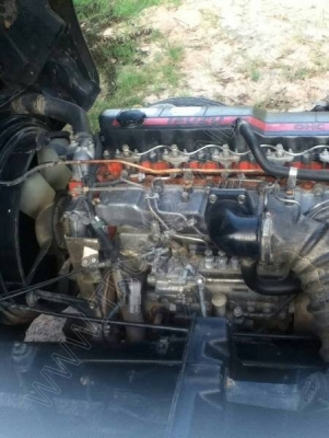 รถบรรทุก 6 ล้อดั๊มพ์ ยี่ห้อ ISUZU