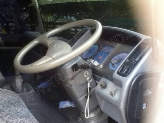 รถบรรทุก 6 ล้อดั๊มพ์ ยี่ห้อ HINO รถบรรทุก 6 ล้อดั๊มพ์ ยี่ห้อ HINO