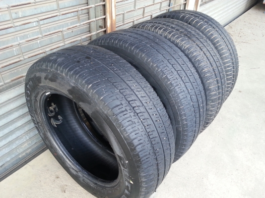 ยางบริสโตน 225/65/17 ปี09 4เส้น