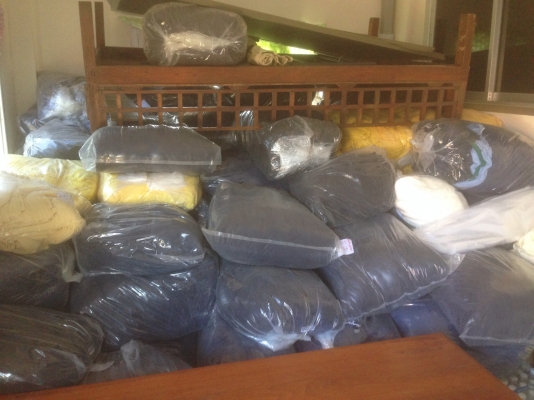 เสื้อ ค้างสต๊อก เกรต A ตัวละ 50 บาท สีดำ,สีกรม เหลือ 2,000 กว่าตัว จาก 20,000 เสื้อ ค้างสต๊อก เกรต A ตัวละ 50 บาท สีดำ,สีกรม เหลือ 2,000 กว่าตัว จาก 20,000