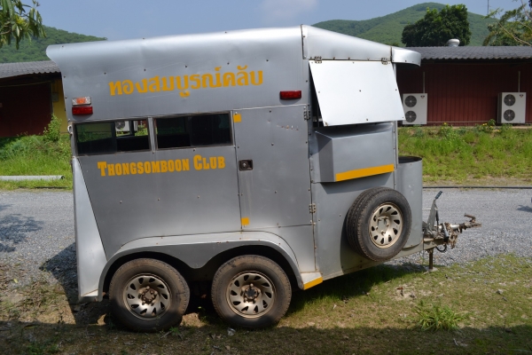 ขาย รถลาก บรรทุกม้า