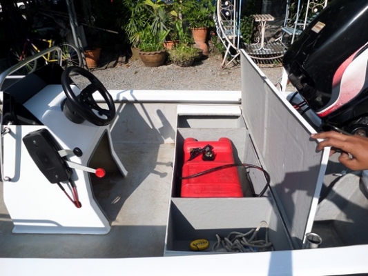 เรือไฟเบอร์ 12 ฟุตพร้อมเครื่อง 40 แรง