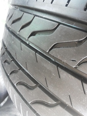 ขายยาง225/55/16 ปี 2812 MICHERLIN PRIMACY 1 ชุด