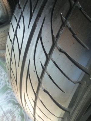 ขายยาง215/60/16 ปี 0712 DUNLOP SP LM703 1 ชุด ขายยาง215/60/16 ปี 0712 DUNLOP SP LM703 1 ชุด