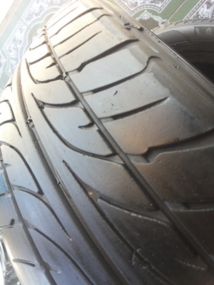 ขายยาง215/60/16 ปี 0712 DUNLOP SP LM703 1 ชุด ขายยาง215/60/16 ปี 0712 DUNLOP SP LM703 1 ชุด