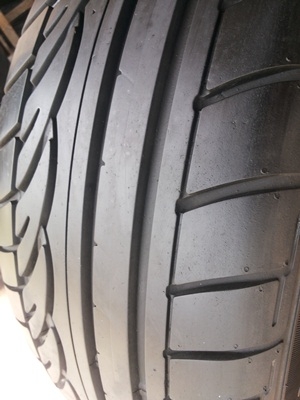 ขายยาง205/55/16 ปี 0512 DUNLOP SP01 1 ชุด