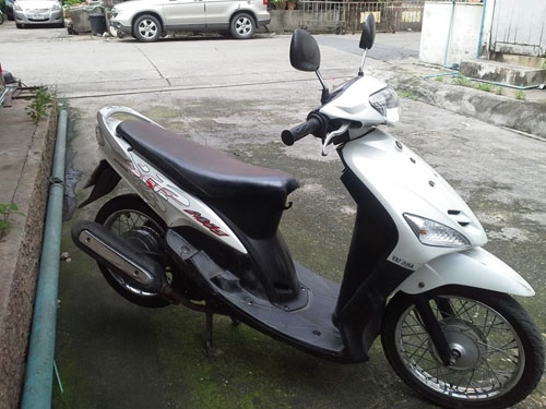 mio ปี 48 สีขาว รถเดิมๆ ชุดสีสวย เครื่องแน่นๆ ไม่มีหลวม ไม่ควันขาว เอกสารชุดโอนครบ mio ปี 48 สีขาว รถเดิมๆ ชุดสีสวย เครื่องแน่นๆ ไม่มีหลวม ไม่ควันขาว เอกสารชุดโอนครบ