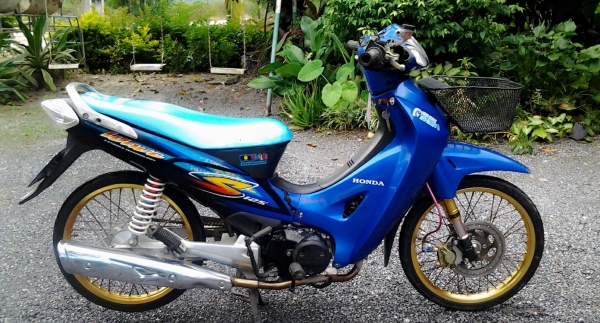 ขายเวฟ125 สตาร์ทมือ ทะเบียนโอน ภาษีเต็ม เครื่องไม่ดัง ไม่มีควัน