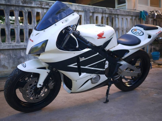 ขาย cbr 400 พร้อมทะเบียนแท้ แฟริ่ง Rc212 ท่อสูตร Dic