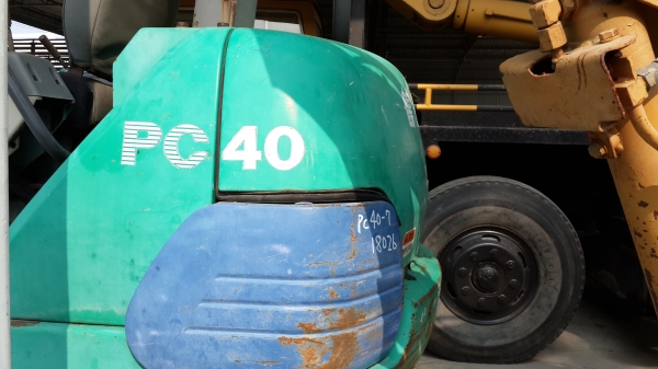 ขายรถขุดเล็กkomatsu pc 40-7 รถนอกยังไม่ได้ใช้งานในประเทศราคา 490,000 โทร 081-8507085 (เอ