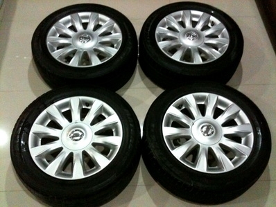 แม็กซ์และยาง Teana แม็กซ์และยาง Teana