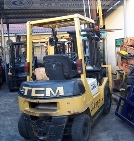 ขายรถ โฟล์คลิฟท์ TCM รุ่น FD20Z4