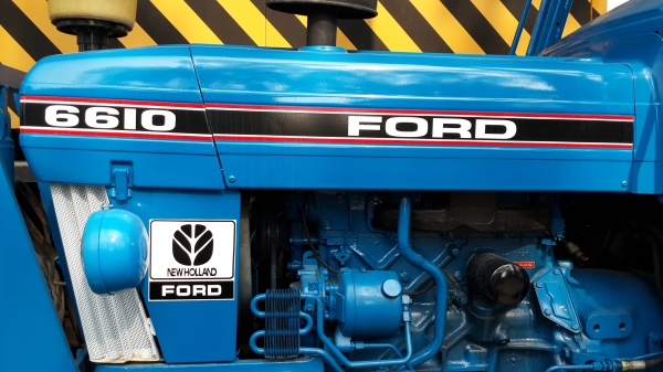 ขาย ฟอร์ด 5610 เพลา ZF ปั้มกลม เสื้อลาย ราคา520,000 ใช้งานง่าย โทร 081-8507085 (เอ)