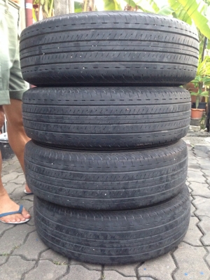 ขายยาง bridgestone ขอบ 15 ปี 2011 ราคา 2200 บาท ขายยาง bridgestone ขอบ 15 ปี 2011 ราคา 2200 บาท