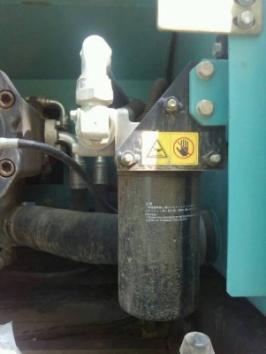 รถแบคโฮ ยี่ห้อ KOBELCO รุ่น SK200-8