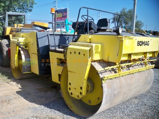 ขาย รถบด BOMAG รายละเอียดด้านในคลิ๊กเลย!!!