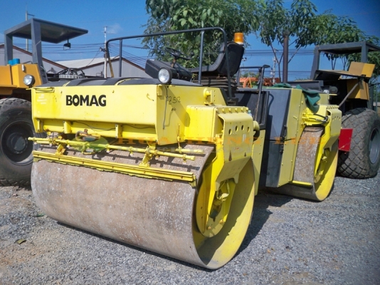 ขาย รถบด BOMAG รายละเอียดด้านในคลิ๊กเลย!!!