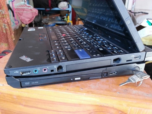 thinkpad x200 table แค่ 9,900 บาทเท่านั้น