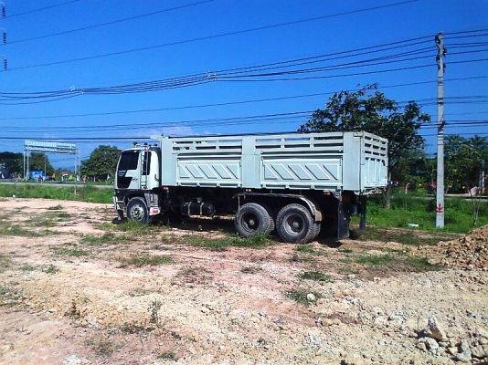 สิบล้อ HINO FM 3H รถปี 38 รถบ้าน ๆ มีทะเบียนครบ ลดราคาเหลือ 1,170,000 หมดเขต 16 พย.56