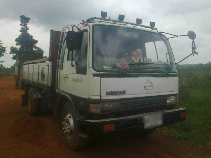 ขายรถบรรทุกหกล้อดั๊ม HINO 3H เครื่องเดิม 195 แรง เกียร์เดิม ยาง 9.00 ดั๊มพ์ดินพร้อมใช้งาน
