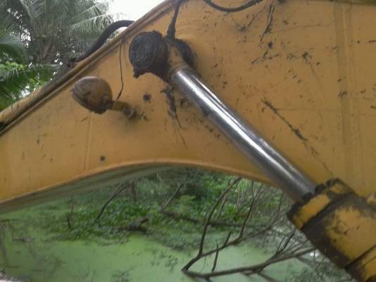 ขายรถแบ็คโฮ komatsu pc 200 - 5 ไฟฟ้าตัดกล่องอยู่ เอกสารเล่มทะเบียน ขายรถแบ็คโฮ komatsu pc 200 - 5 ไฟฟ้าตัดกล่องอยู่ เอกสารเล่มทะเบียน