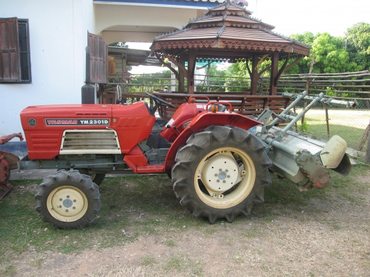 ขายรถไถยันม่า ขนาด  23  แรงเก่านอก  2  เพลายังไม่ได้ใช้ในเมืองไทย0849369307