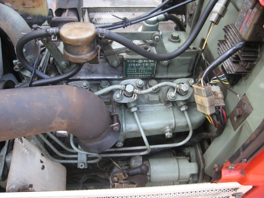 ขายรถไถยันม่า ขนาด  23  แรงเก่านอก  2  เพลายังไม่ได้ใช้ในเมืองไทย0849369307