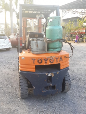 ขาย Forklift Toyota 40-5FG25 เก่าญี่ปุ่น สภาพสวยมากราคาไม่แพงครับ
