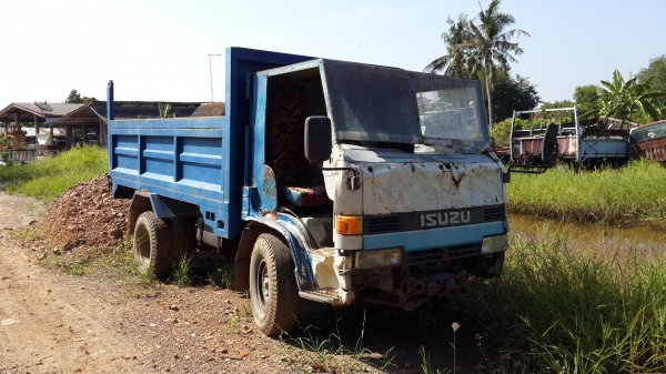 ขายด่วนรถน้องแต๋นดั้ม 4 ตัน กระบะต่อใหม่สวย เครื่อง ISUZU มักกร 2800