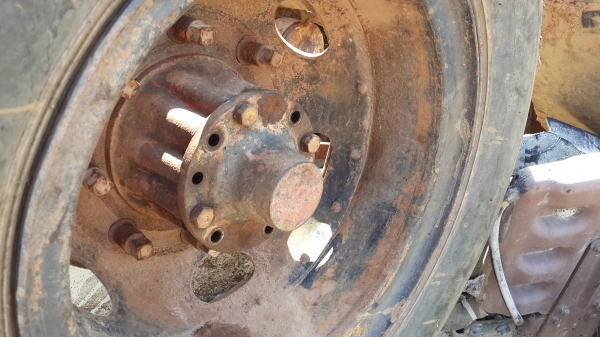 ขายช่วงล่าง อีซูซุ 2 เพลา 200 หมวกเจ็ก แท่น R0CK ใหญ่