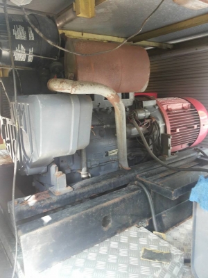 ขายTOYOTA DYNA พร้อมเครื่องปั่นไฟ