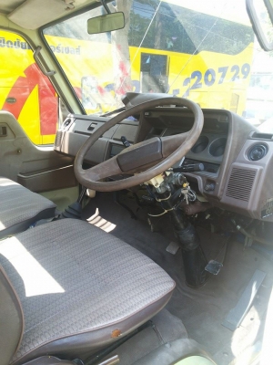 ขายTOYOTA DYNA พร้อมเครื่องปั่นไฟ